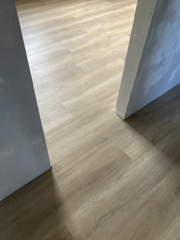 Akustikgulve - Bachmanns Tæpper og Gulve - thumbnail IMG 2398 - Akustikgulve thumbnail_IMG_2398